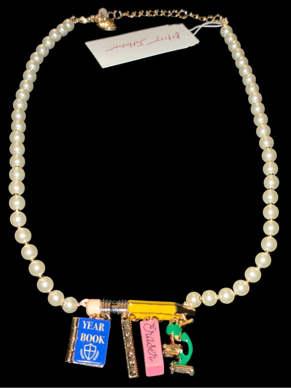 BETSEY JOHNSON Back to School Best in Class Viral Pearl Charm Necklace NEW NWT